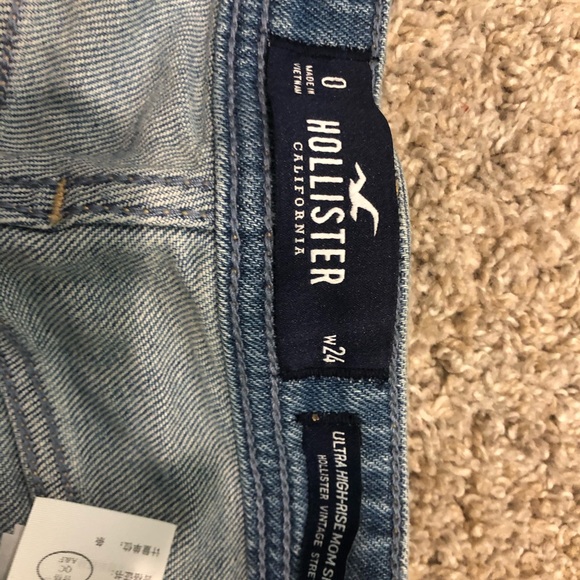 Hollister Mom Jean Shorts - Picture 4 of 4
